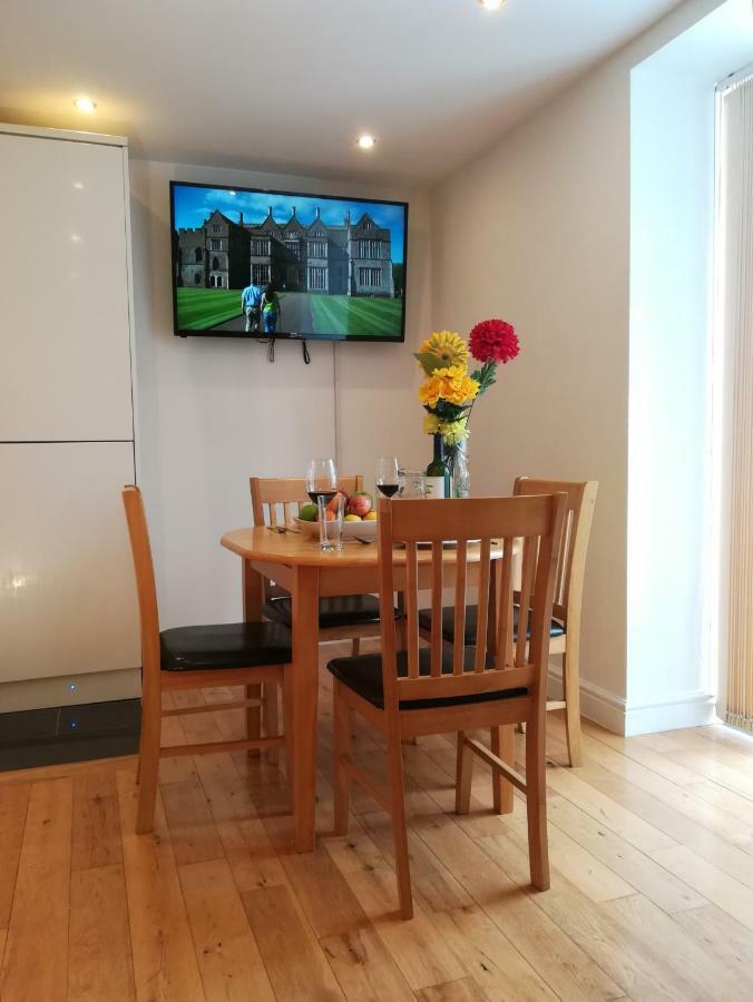 Modern, 1 Bedroom Apartment, Uplands, Swansea Kültér fotó